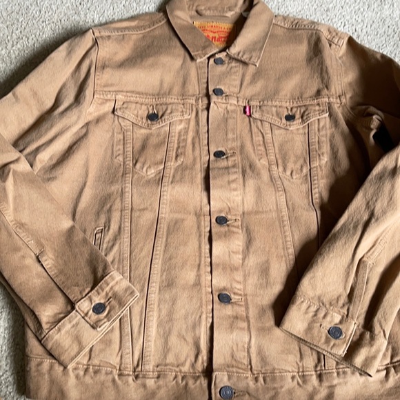 Levi’s Trucker Jacket